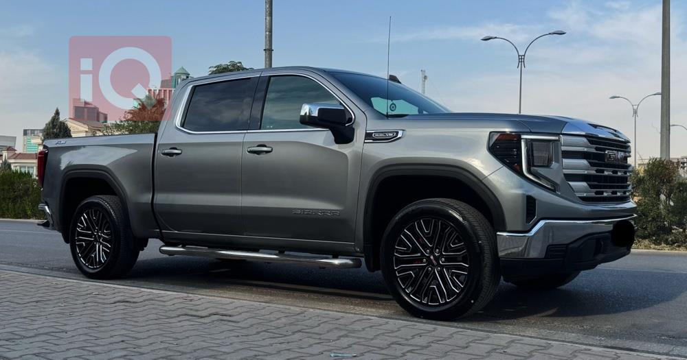 GMC Sierra